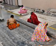 Carpet Store Near Me | Handmade Rugs & Carpets | Saraswati 